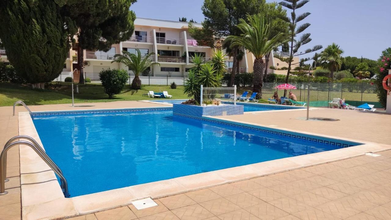 01 Sra Da Rocha Com Piscina E Ac - Casas & Papeis Apartment อาร์มาซอง เด เปรา ภายนอก รูปภาพ